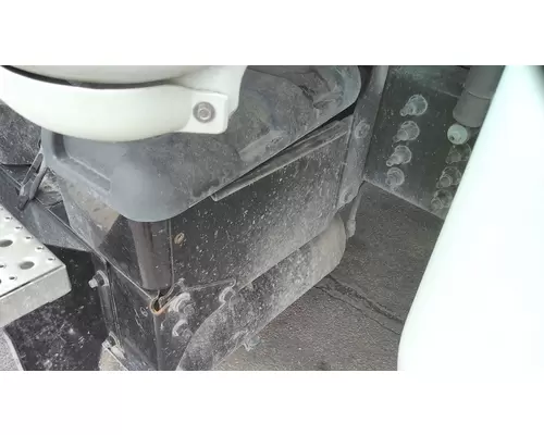 FREIGHTLINER CASCADIA 113 BATTERY BOX