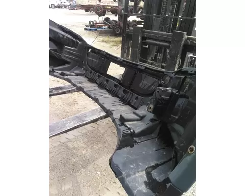 FREIGHTLINER CASCADIA 113 BUMPER ASSEMBLY, FRONT