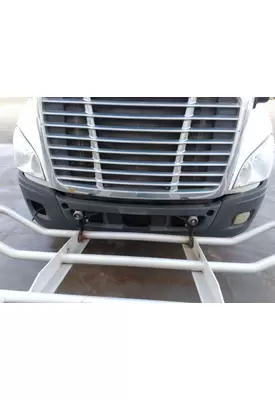 FREIGHTLINER CASCADIA 113 BUMPER ASSEMBLY, FRONT