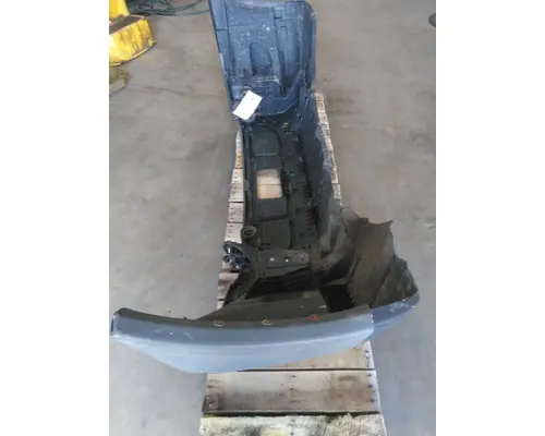 FREIGHTLINER CASCADIA 113 BUMPER ASSEMBLY, FRONT
