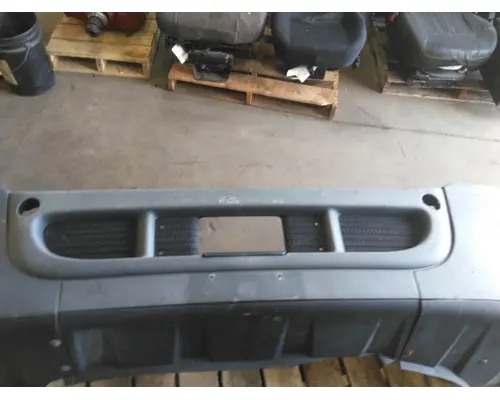 FREIGHTLINER CASCADIA 113 BUMPER ASSEMBLY, FRONT