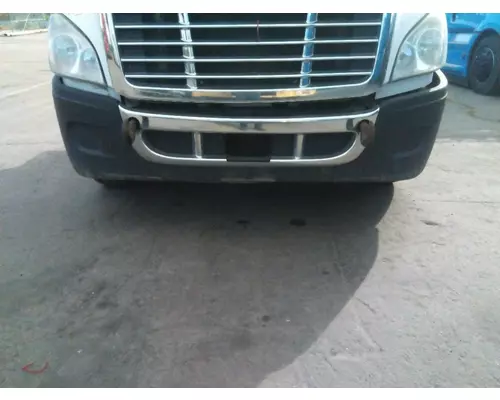 FREIGHTLINER CASCADIA 113 BUMPER ASSEMBLY, FRONT