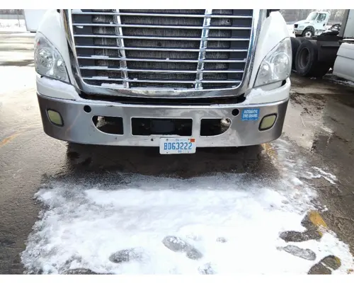 FREIGHTLINER CASCADIA 113 BUMPER ASSEMBLY, FRONT