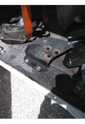 FREIGHTLINER CASCADIA 113 BUMPER BRACKET