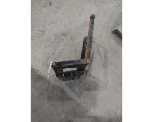 FREIGHTLINER CASCADIA 113 BUMPER BRACKET