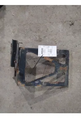 FREIGHTLINER CASCADIA 113 BUMPER BRACKET