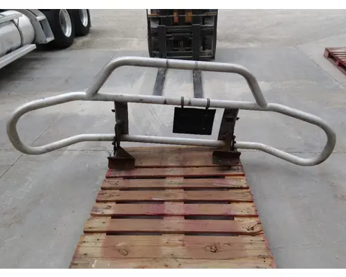 FREIGHTLINER CASCADIA 113 BUMPER BRUSH GUARD
