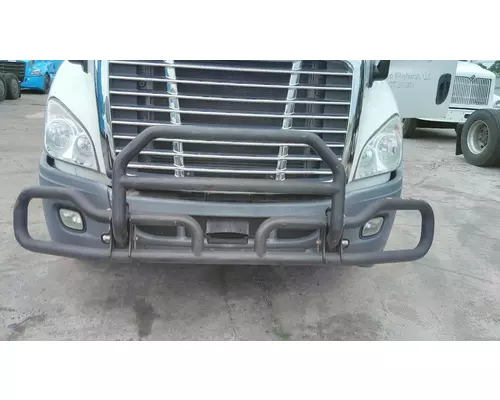 FREIGHTLINER CASCADIA 113 BUMPER BRUSH GUARD