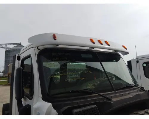 FREIGHTLINER CASCADIA 113 CAB CLIP