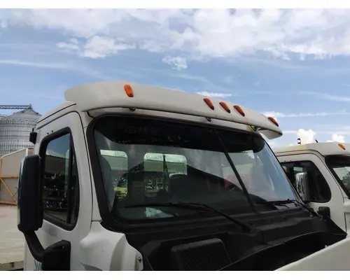 FREIGHTLINER CASCADIA 113 CAB CLIP