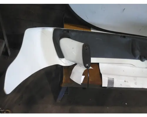 FREIGHTLINER CASCADIA 113 CAB CLIP