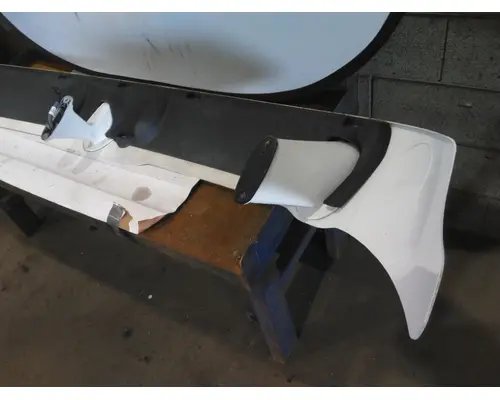 FREIGHTLINER CASCADIA 113 CAB CLIP