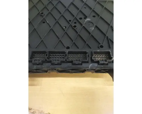FREIGHTLINER CASCADIA 113 CAB CONTROL UNIT MODULE