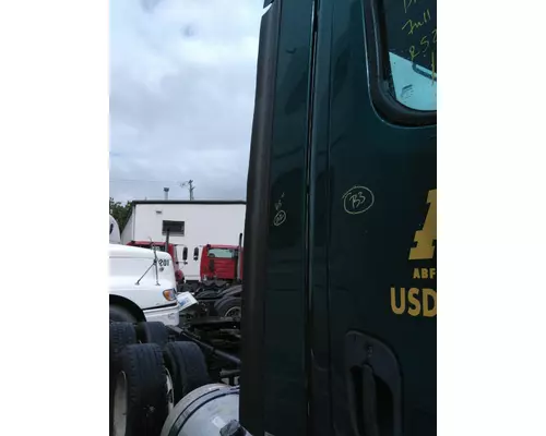 FREIGHTLINER CASCADIA 113 CAB EXTENSION