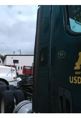 FREIGHTLINER CASCADIA 113 CAB EXTENSION