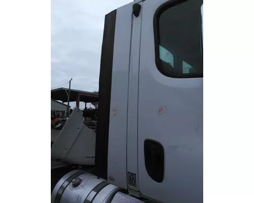 FREIGHTLINER CASCADIA 113 CAB EXTENSION