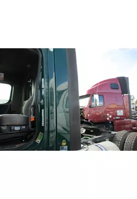 FREIGHTLINER CASCADIA 113 CAB EXTENSION