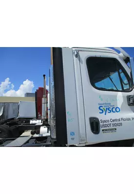 FREIGHTLINER CASCADIA 113 CAB EXTENSION