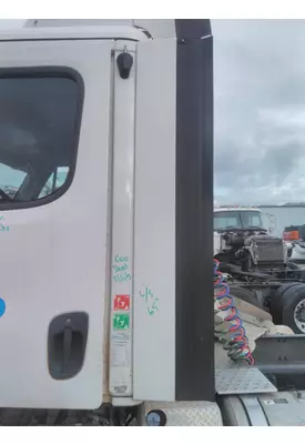 FREIGHTLINER CASCADIA 113 CAB EXTENSION