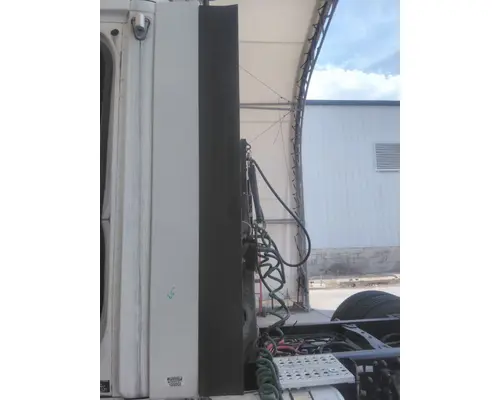 FREIGHTLINER CASCADIA 113 CAB EXTENSION