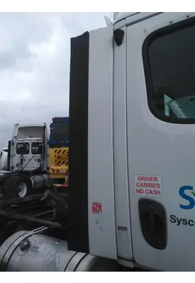 FREIGHTLINER CASCADIA 113 CAB EXTENSION