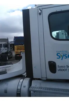 FREIGHTLINER CASCADIA 113 CAB EXTENSION