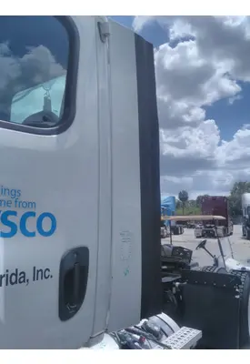 FREIGHTLINER CASCADIA 113 CAB EXTENSION