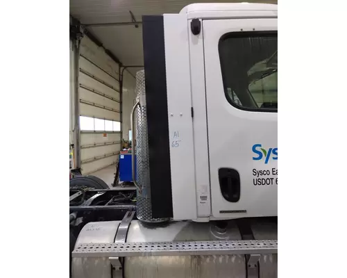 FREIGHTLINER CASCADIA 113 CAB EXTENSION