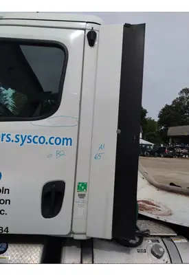 FREIGHTLINER CASCADIA 113 CAB EXTENSION