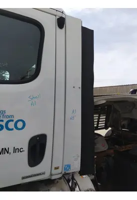 FREIGHTLINER CASCADIA 113 CAB EXTENSION