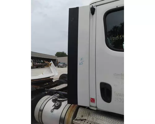 FREIGHTLINER CASCADIA 113 CAB EXTENSION