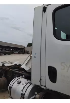 FREIGHTLINER CASCADIA 113 CAB EXTENSION