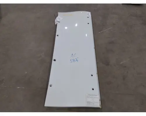 FREIGHTLINER CASCADIA 113 CAB EXTENSION