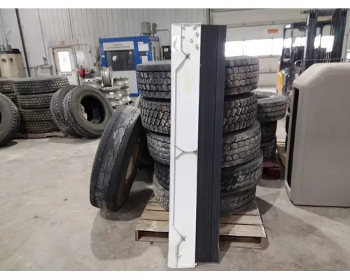 FREIGHTLINER CASCADIA 113 CAB EXTENSION