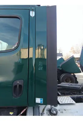 FREIGHTLINER CASCADIA 113 CAB EXTENSION