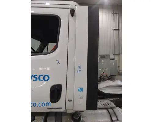 FREIGHTLINER CASCADIA 113 CAB EXTENSION