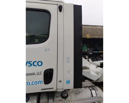 FREIGHTLINER CASCADIA 113 CAB EXTENSION