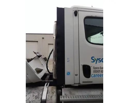 FREIGHTLINER CASCADIA 113 CAB EXTENSION