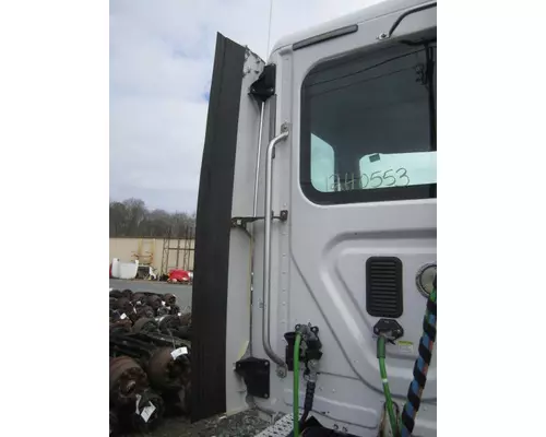 FREIGHTLINER CASCADIA 113 CAB EXTENSION