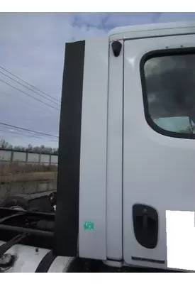 FREIGHTLINER CASCADIA 113 CAB EXTENSION