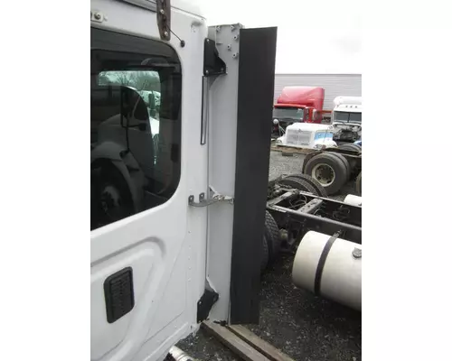 FREIGHTLINER CASCADIA 113 CAB EXTENSION