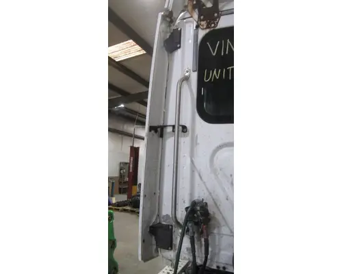 FREIGHTLINER CASCADIA 113 CAB EXTENSION
