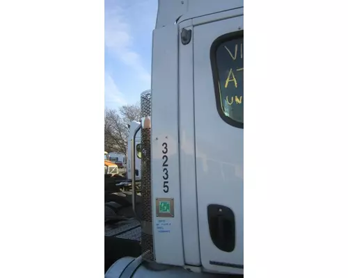 FREIGHTLINER CASCADIA 113 CAB EXTENSION