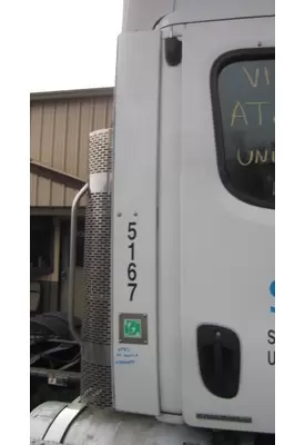 FREIGHTLINER CASCADIA 113 CAB EXTENSION