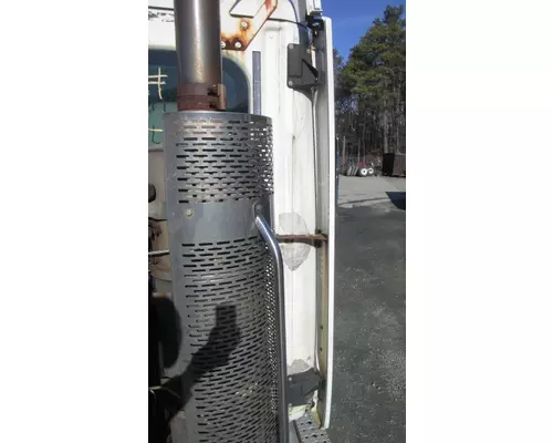 FREIGHTLINER CASCADIA 113 CAB EXTENSION