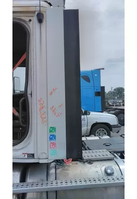 FREIGHTLINER CASCADIA 113 CAB EXTENSION