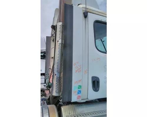 FREIGHTLINER CASCADIA 113 CAB EXTENSION
