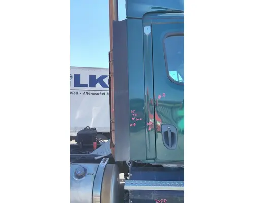 FREIGHTLINER CASCADIA 113 CAB EXTENSION