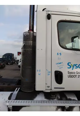 FREIGHTLINER CASCADIA 113 CAB EXTENSION