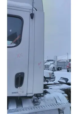 FREIGHTLINER CASCADIA 113 CAB EXTENSION